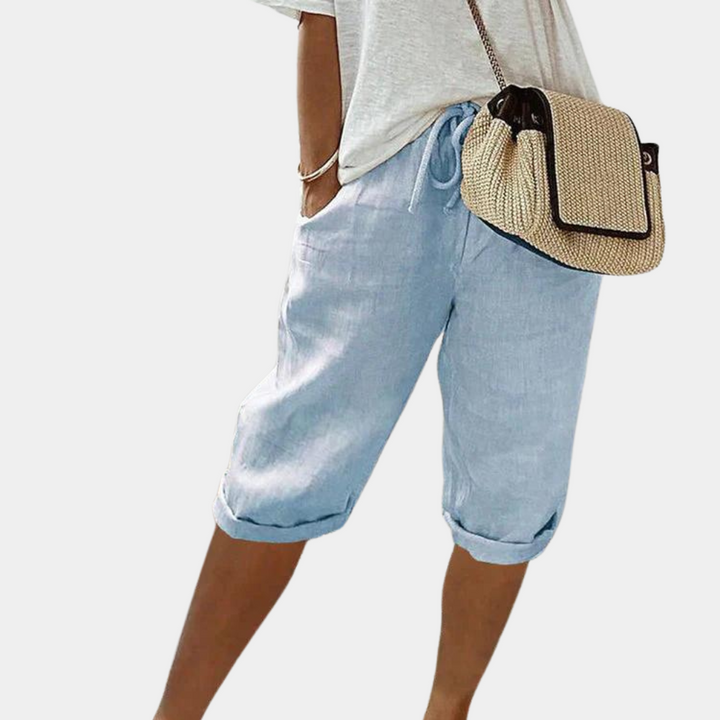 Ademende en flexibele shorts voor dames - Elara
