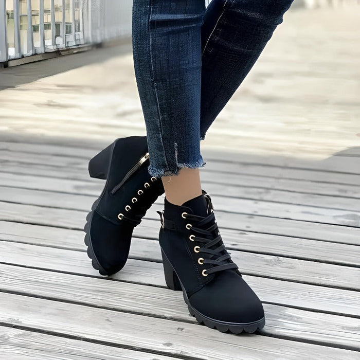 Dames Lace-Up Enkellaarzen met Chunky Hak en Gesp Detail